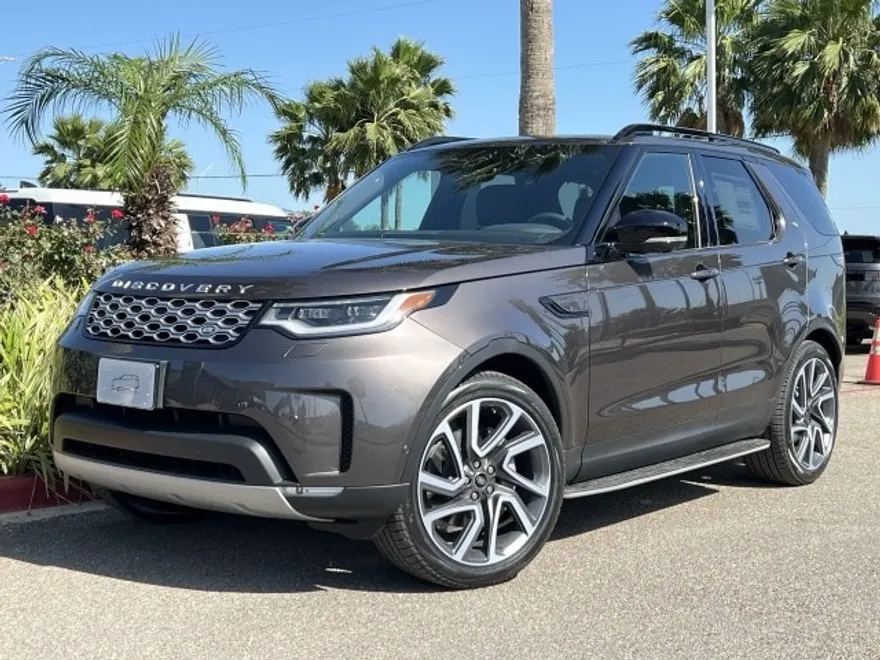 2025 Land Rover Discovery S photo 1