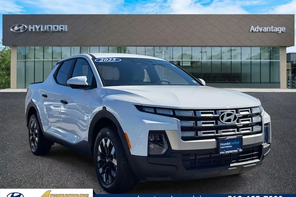 2025 Hyundai Santa Cruz SE photo 1
