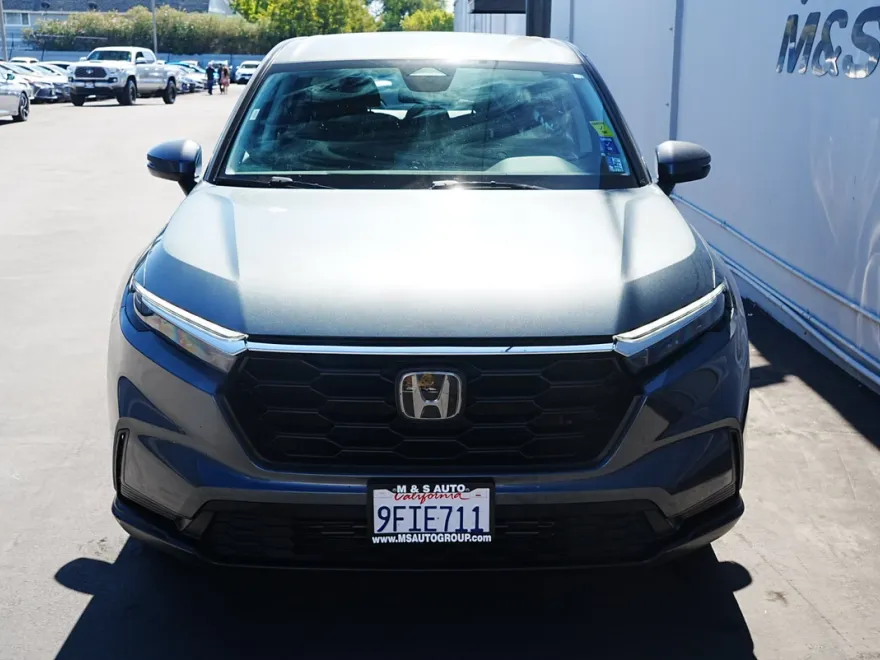 2023 Honda CR-V LX photo 1