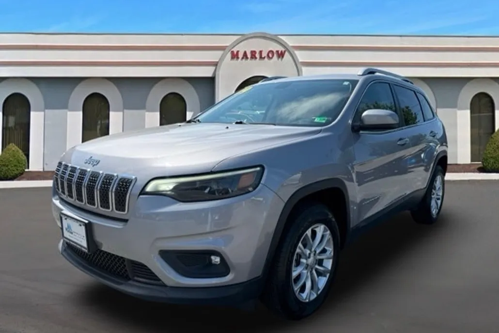 2019 Jeep Cherokee Latitude photo 1