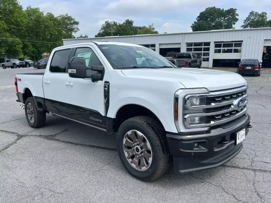 2025 Ford F-250 King Ranch photo 1