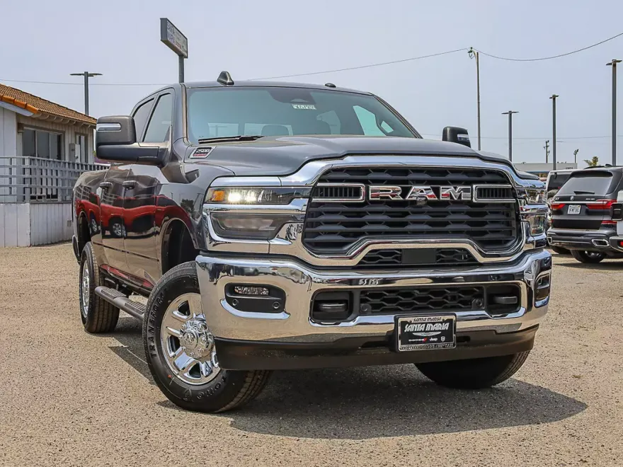 2025 Ram 2500 Tradesman photo 1