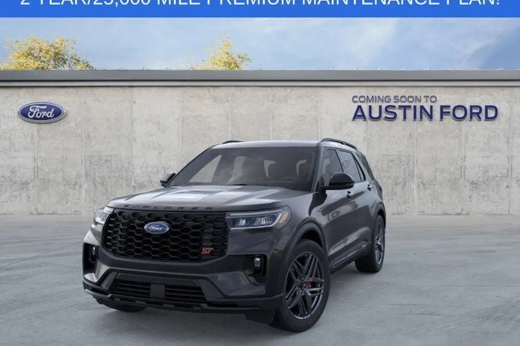 2025 Ford Explorer ST photo 1