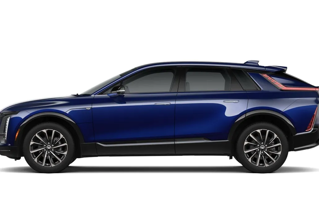 2026 Cadillac Lyriq Sport photo 1