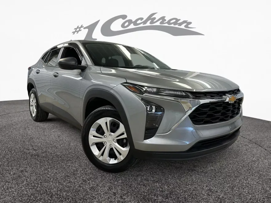 2024 Chevrolet Trax LS photo 1