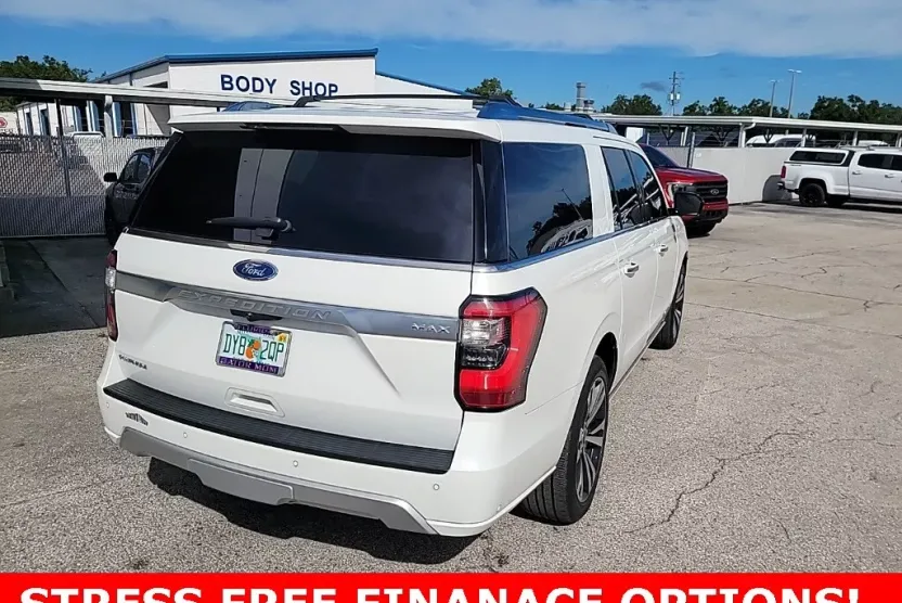 2021 Ford Expedition MAX Platinum photo 1