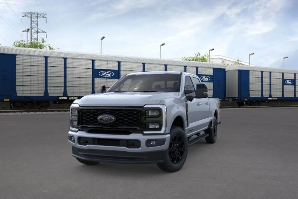 2026 Ford F-250 Lariat photo 1