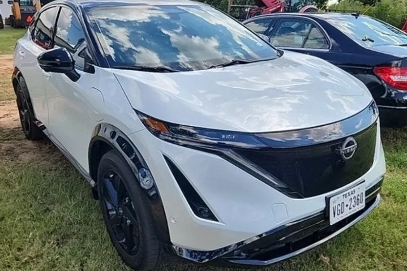 2023 Nissan ARIYA Platinum e-4ORCE photo 1