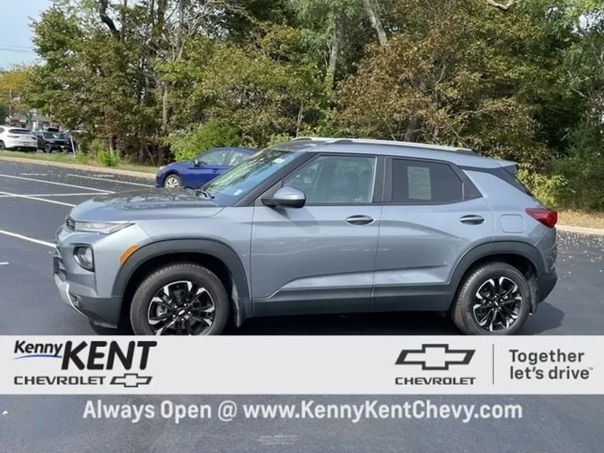 2022 Chevrolet Trailblazer LT photo 1