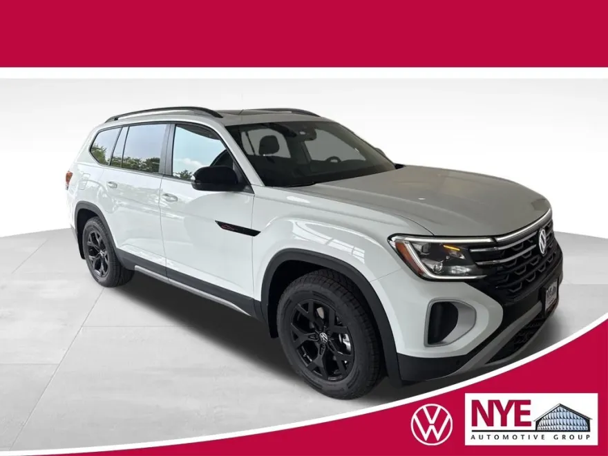 2025 Volkswagen Atlas Peak Edition SE photo 1