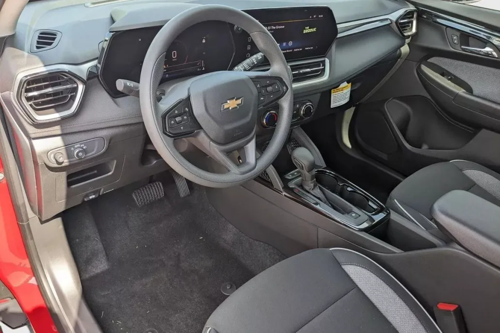 2026 Chevrolet Trailblazer LS photo 1