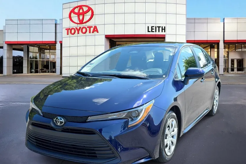 2025 Toyota Corolla LE photo 1