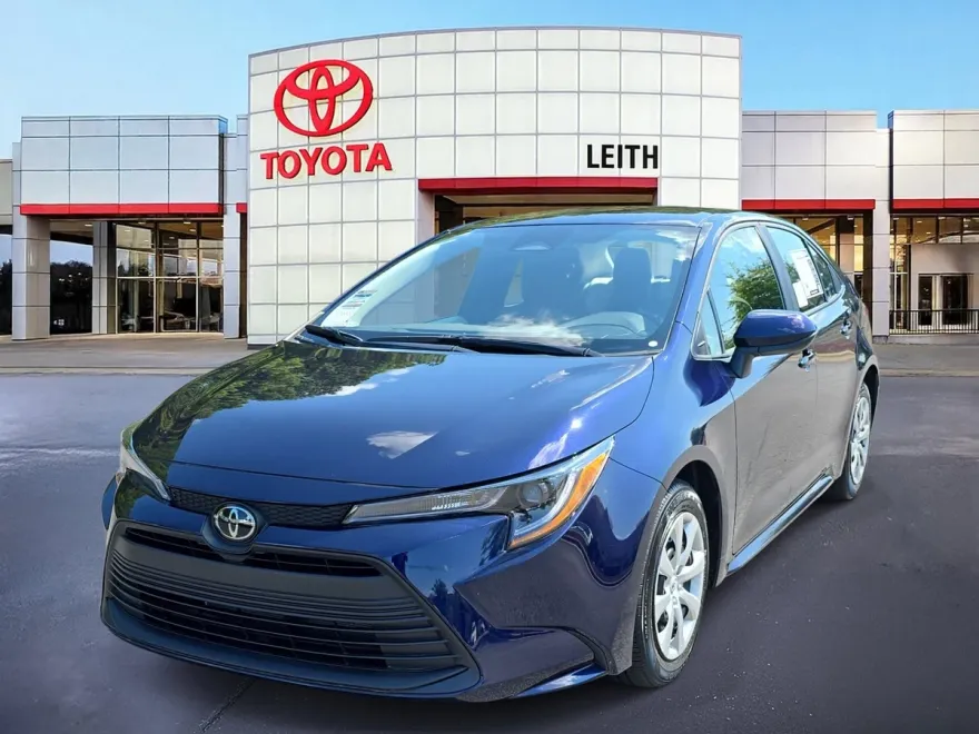 2025 Toyota Corolla LE photo 1