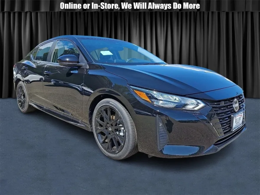 2025 Nissan Sentra SR photo 1