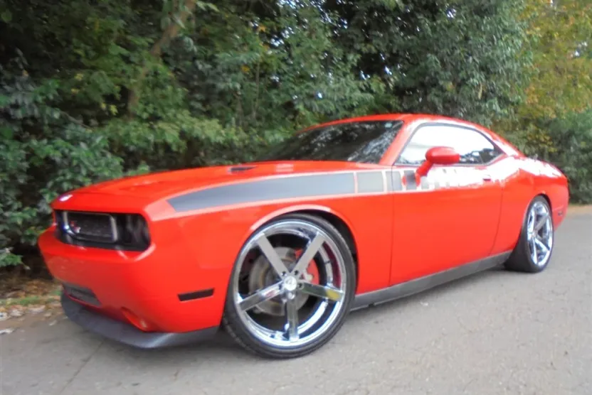 2010 Dodge Challenger R/T photo 1