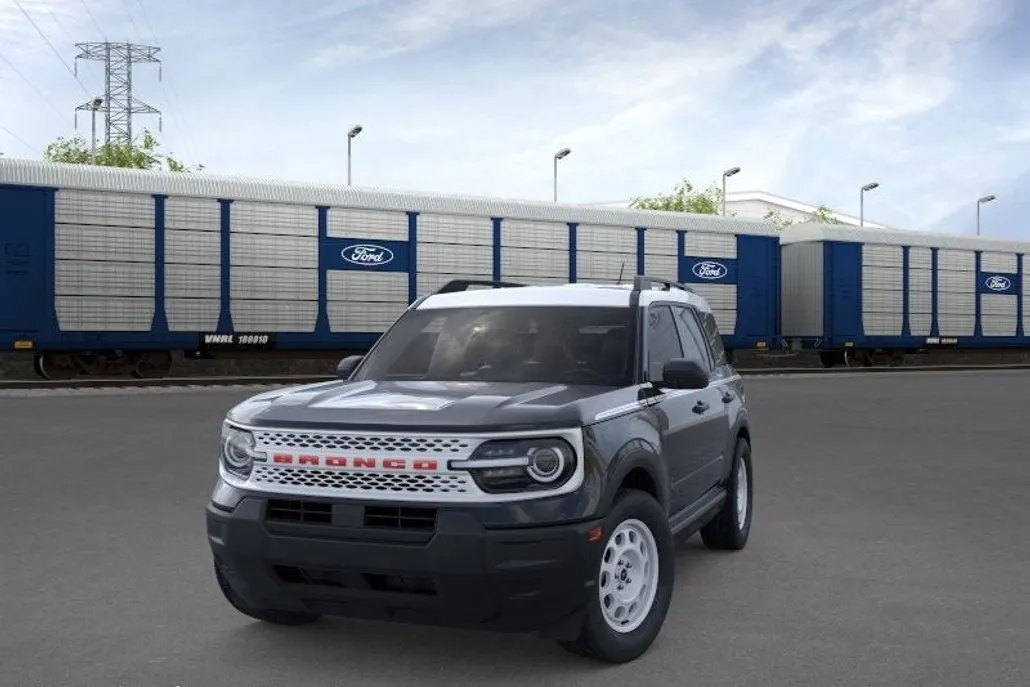 2025 Ford Bronco Sport Heritage photo 1