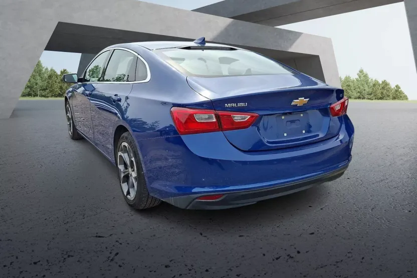 2023 Chevrolet Malibu 1LT photo 1