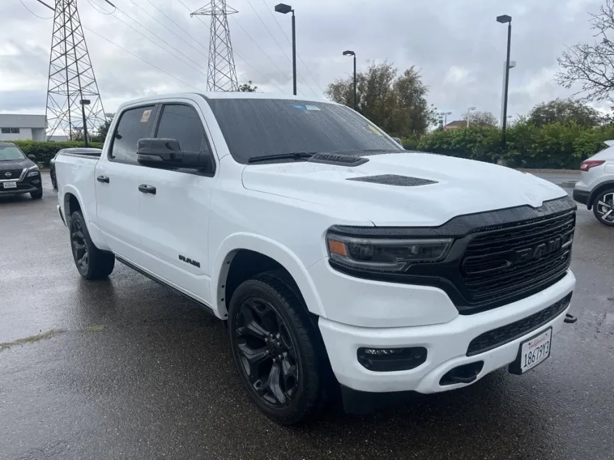 2024 Ram 1500 Limited photo 1
