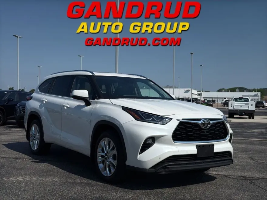 2020 Toyota Highlander Limited photo 1
