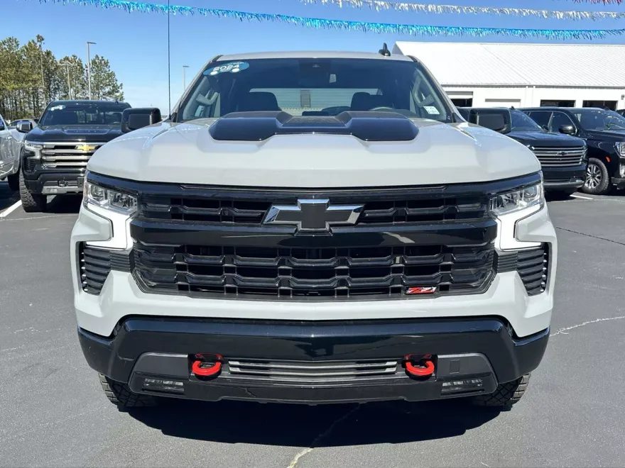 2024 Chevrolet Silverado 1500 LT Trail Boss photo 1