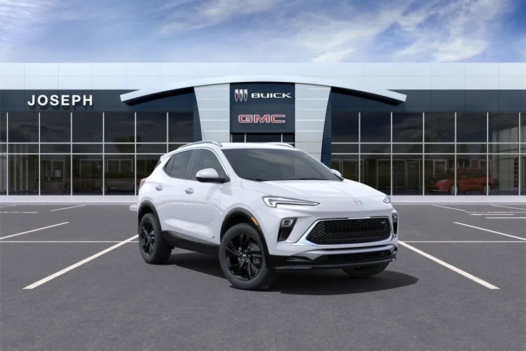2025 Buick Encore GX Sport Touring photo 1