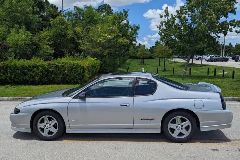 2005 Chevrolet Monte Carlo High Sport SS photo 1