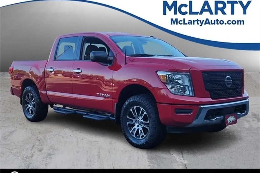 2021 Nissan Titan SV photo 1