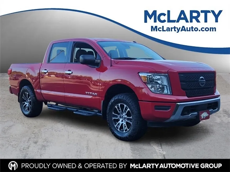 2021 Nissan Titan SV photo 1