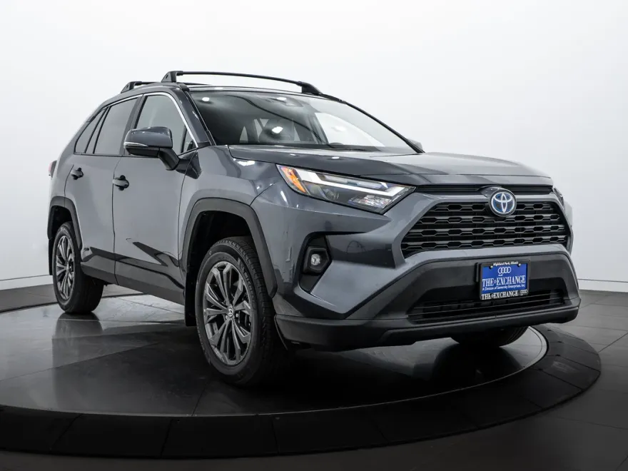 2024 Toyota RAV4 Hybrid XLE Premium photo 1