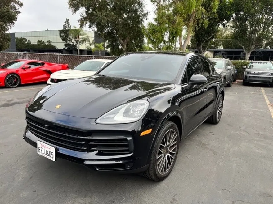 2021 Porsche Cayenne Base photo 1