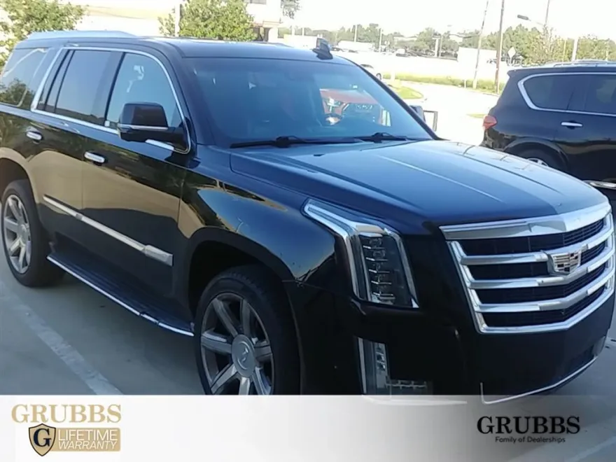 2017 Cadillac Escalade Premium Luxury photo 1