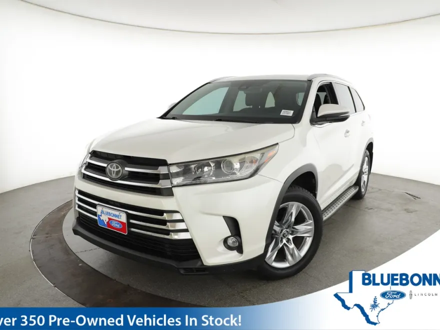 2019 Toyota Highlander Base photo 1