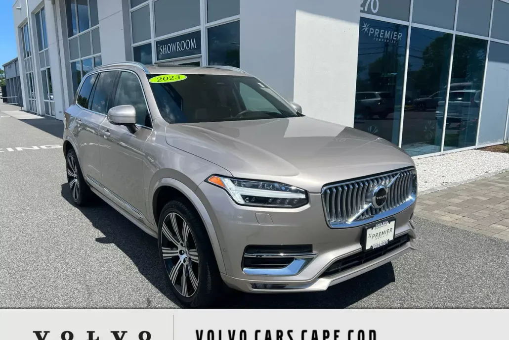 2023 Volvo XC90 AWD Ultimate photo 1