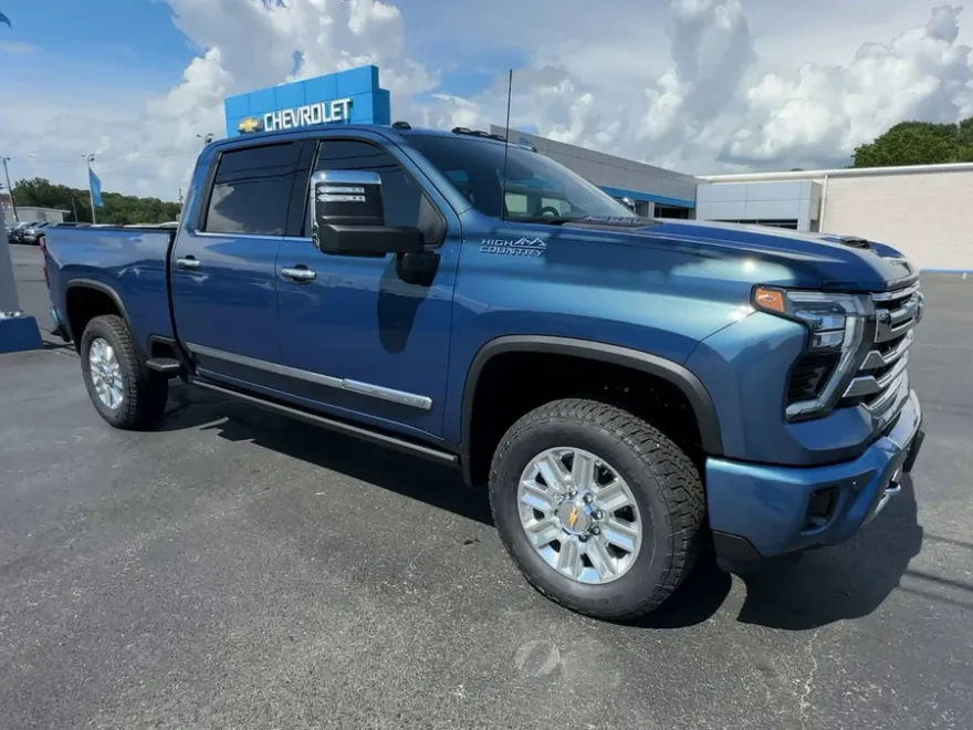 2025 Chevrolet Silverado 2500HD High Country photo 1
