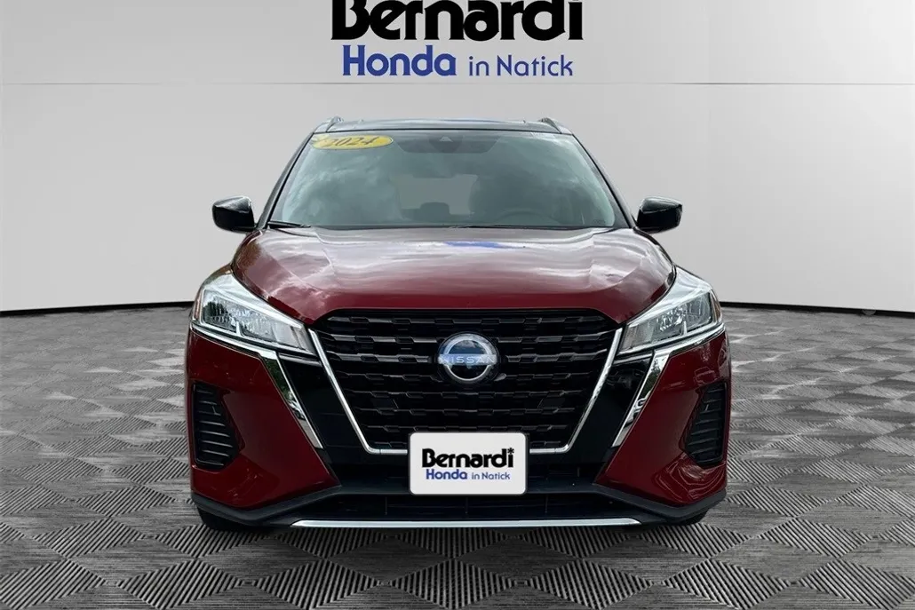 2024 Nissan Kicks SV photo 1