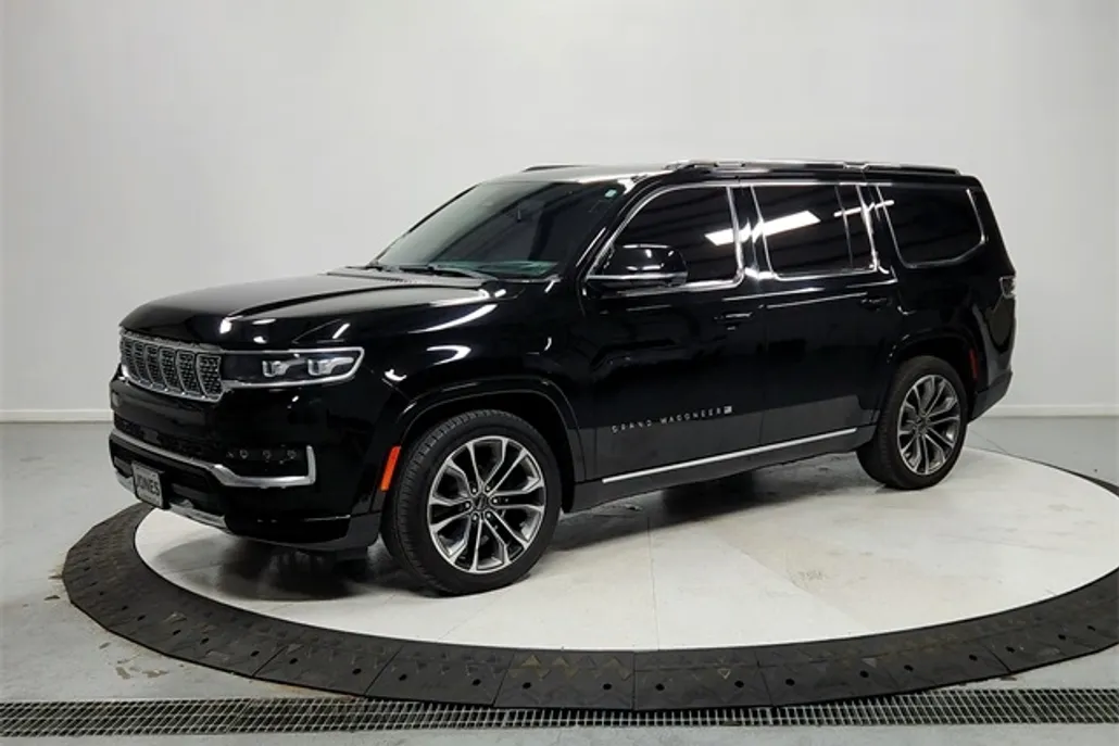 2022 Jeep Grand Wagoneer III photo 1