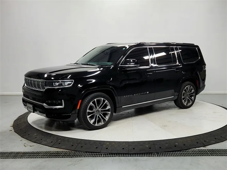 2022 Jeep Grand Wagoneer III photo 1