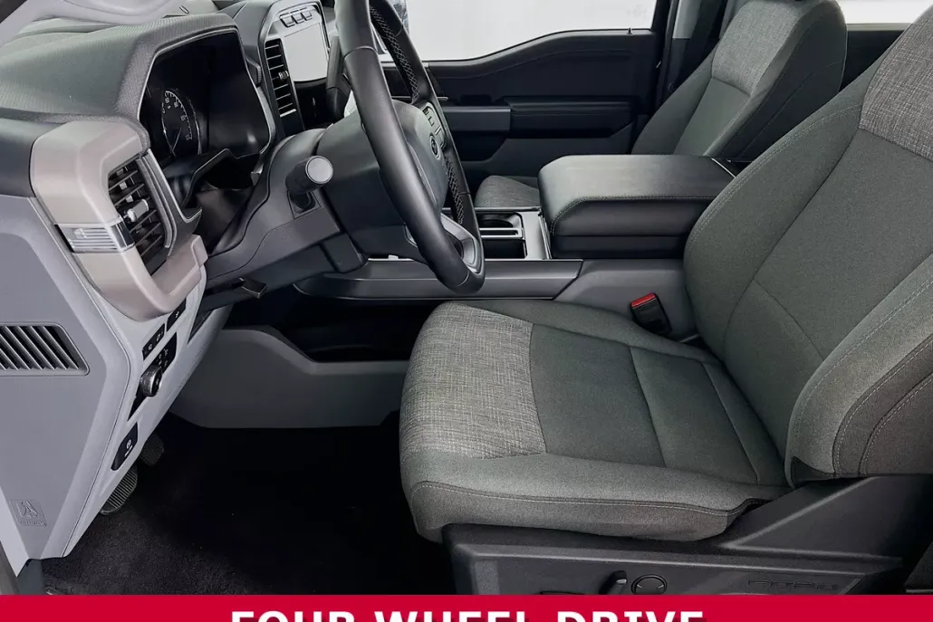 2023 Ford F-150 XLT photo 1
