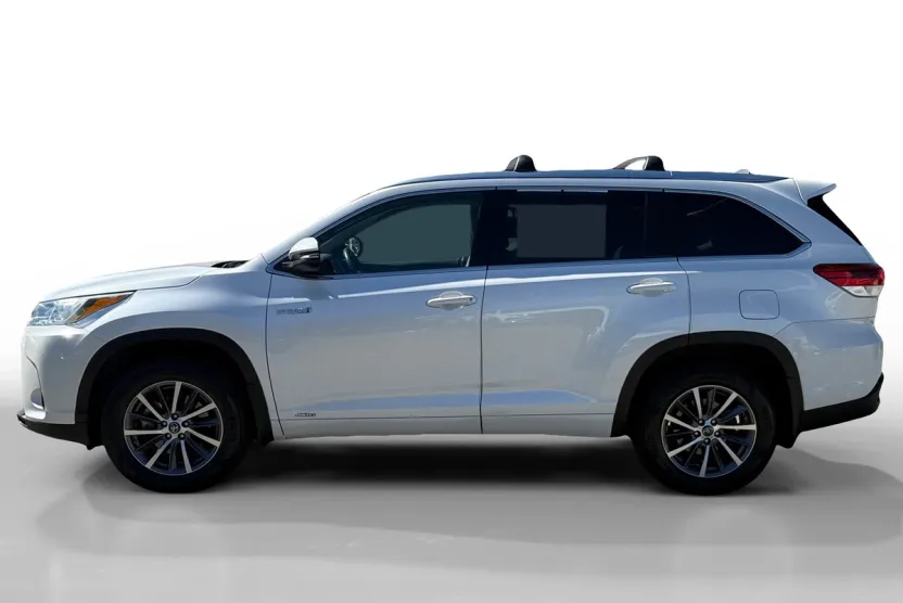 2017 Toyota Highlander Hybrid XLE photo 1