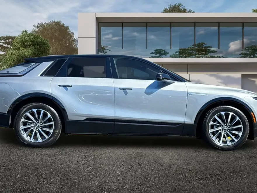 2025 Cadillac Lyriq Sport photo 1