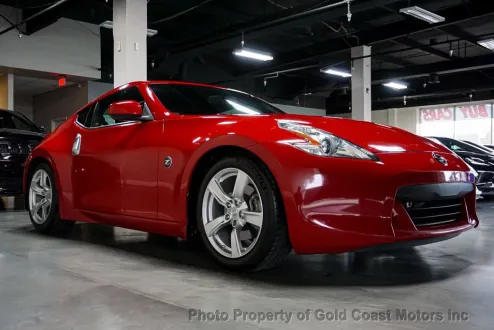 2010 Nissan 370Z Touring photo 2