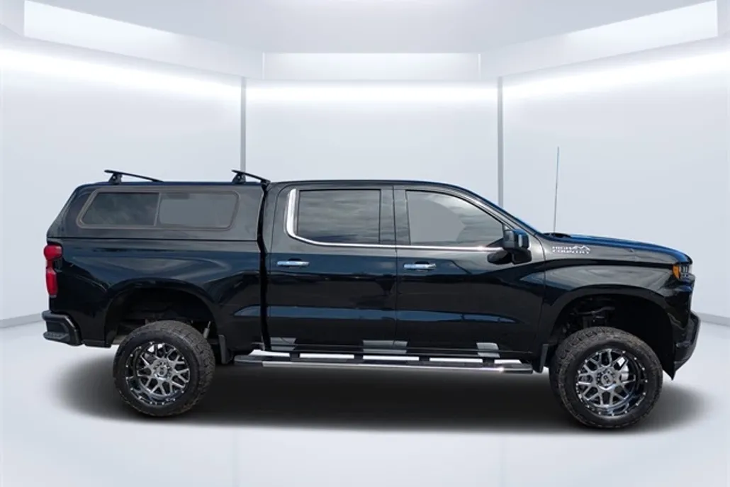 2020 Chevrolet Silverado 1500 High Country photo 1
