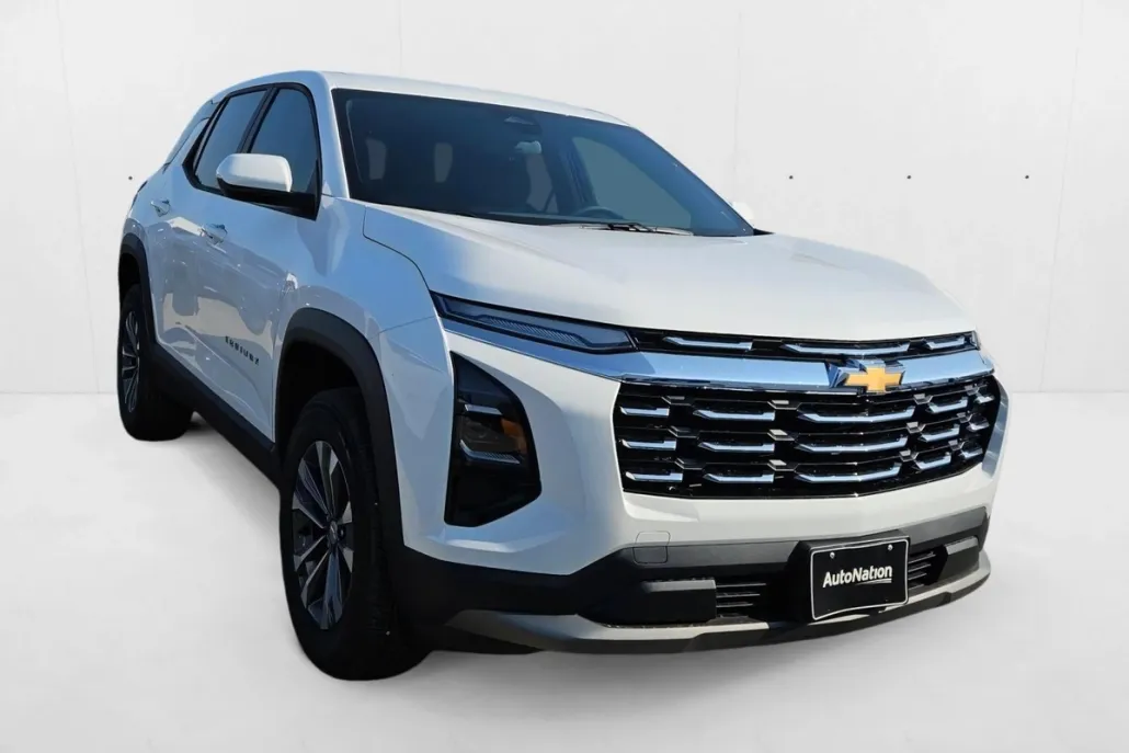 2026 Chevrolet Equinox LT photo 1