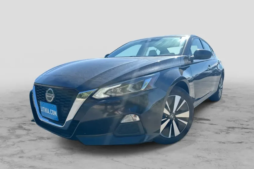 2022 Nissan Altima 2.5 SV photo 1