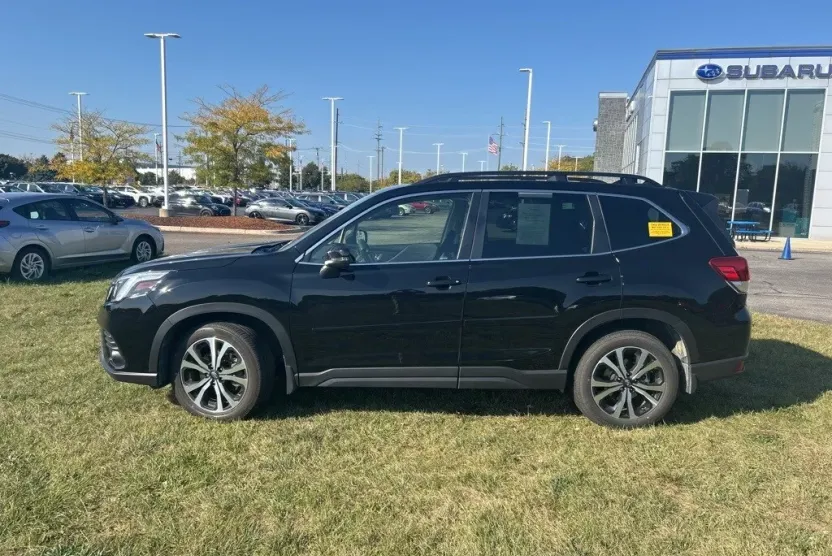2022 Subaru Forester Limited photo 1