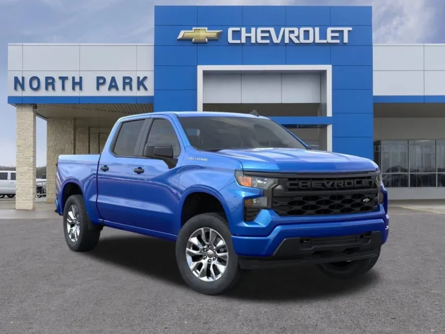 2026 Chevrolet Silverado 1500 Custom photo 1