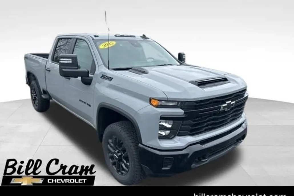2025 Chevrolet Silverado 2500HD Custom photo 1