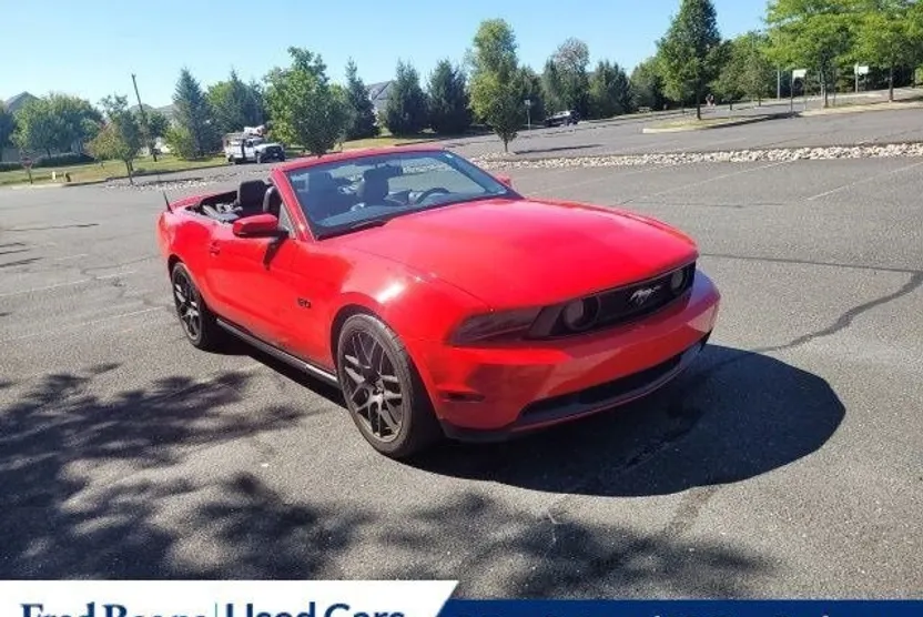 2011 Ford Mustang GT Premium Convertible photo 1
