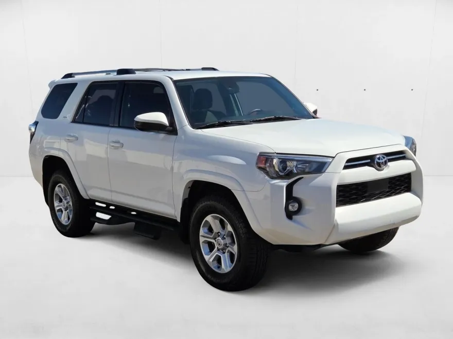 2023 Toyota 4Runner SR5 photo 1