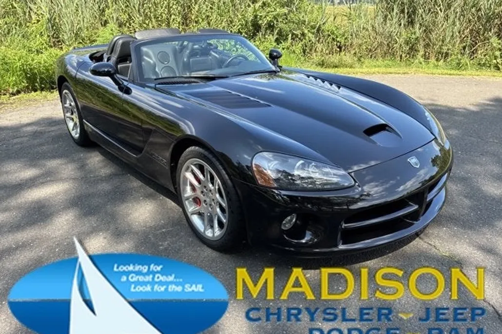 2004 Dodge Viper SRT10 photo 1
